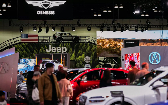 미국 캘리포니아주 로스앤젤레스 컨벤션 센터에서 22일(현지시간) 열린 '2024 LA 오토쇼' 행사장 전경. 출처=LA오토쇼 홈페이지